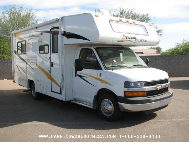 2008 Coachmen Freedom Express
